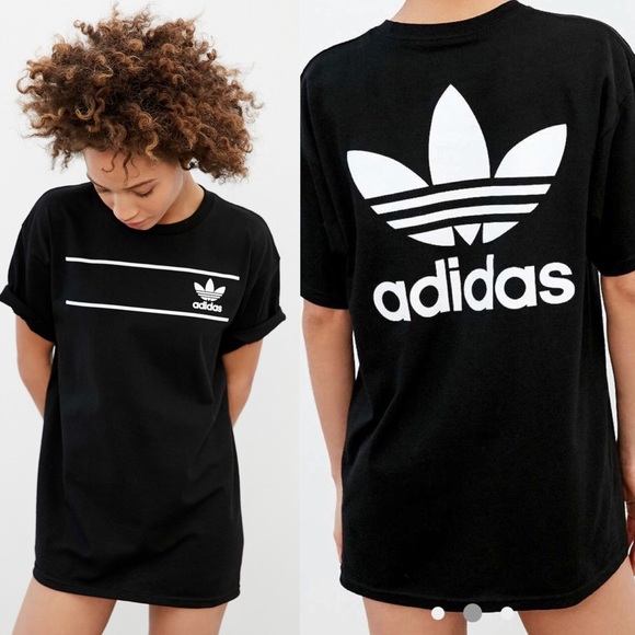 adidas Tops - Adidas graphic tee